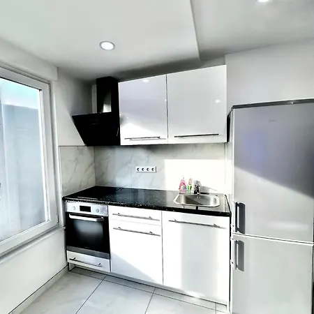 Апартаменты Apartment *